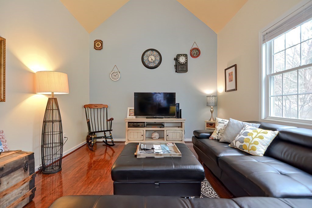 5 Equestrian Lane, Unit 5 Chelmsford, MA 01824 - Photo 5 of 38