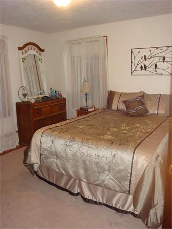 19 Parkerview Street Springfield, MA 01129 - Photo 17 of 28 Gallery Image 17