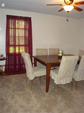 19 Parkerview Street Springfield, MA 01129 - Photo 8 of 28 Gallery Image 8