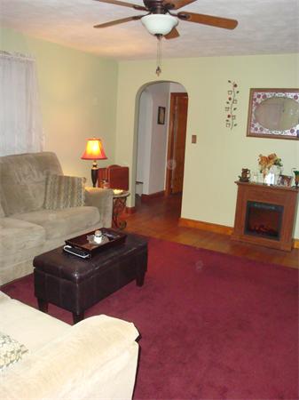 19 Parkerview Street Springfield, MA 01129 - Photo 10 of 28 Gallery Image 10