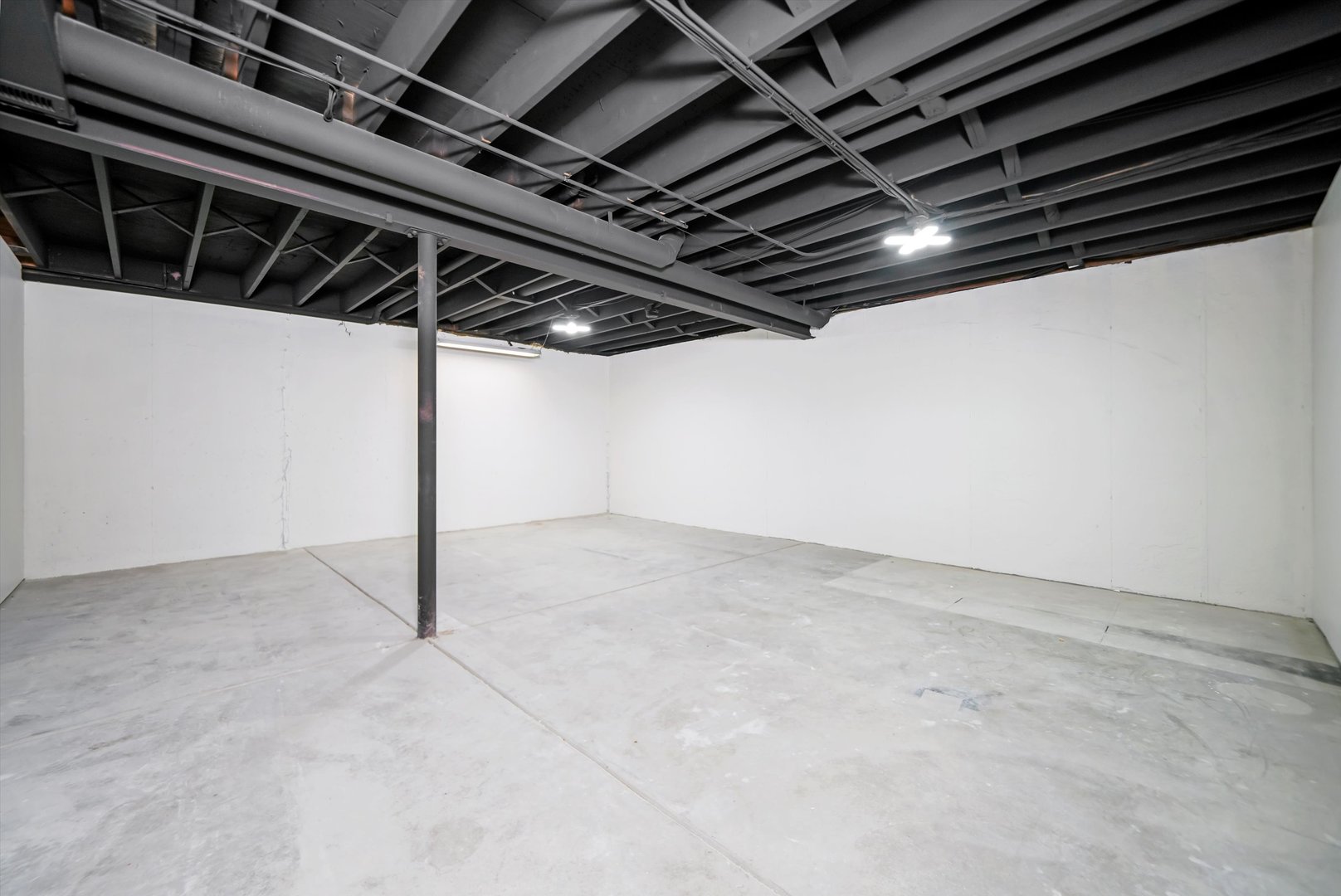 1668 Hidden Valley Drive Bolingbrook, IL 60490 - Photo 38 of 43 a view of an empty room