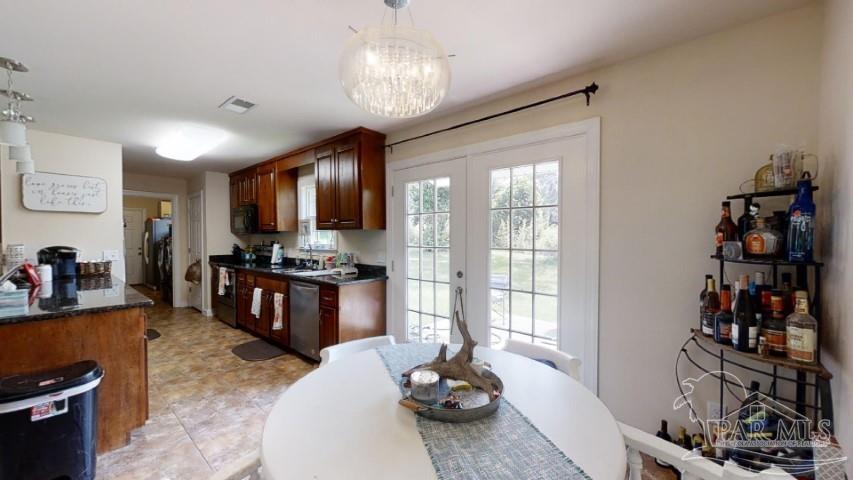 7261 Frank Reeder Road Pensacola, FL 32526 - Photo 5 of 34 Gallery Image 5