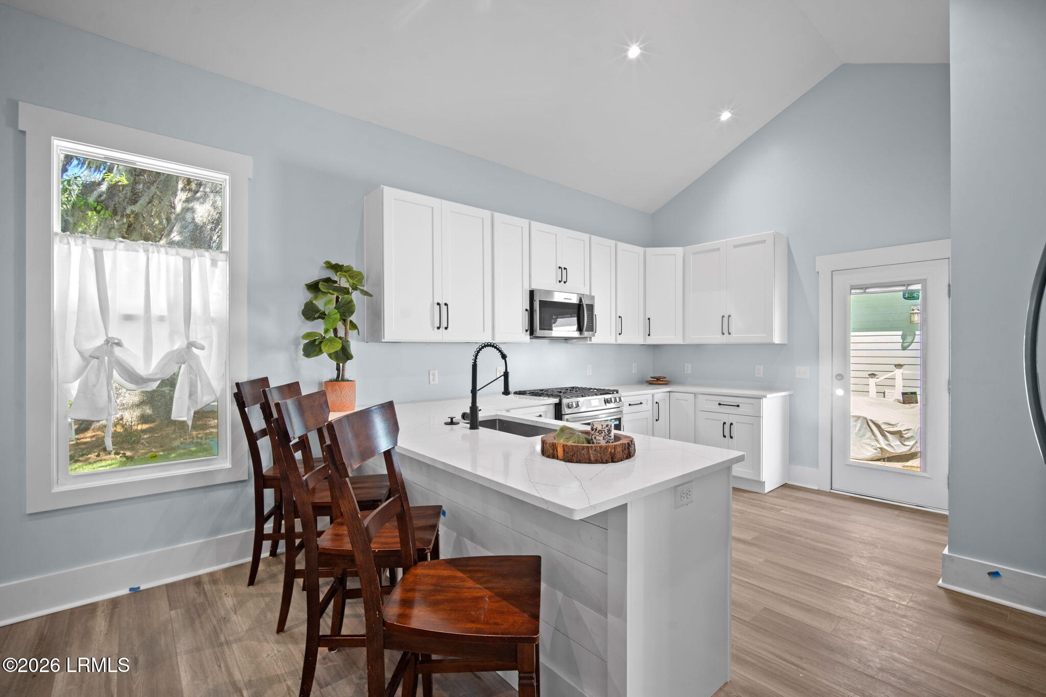 824 15th Street Port Royal, SC 29935 - Photo 12 of 30 19-web-or-mls-4_10-09