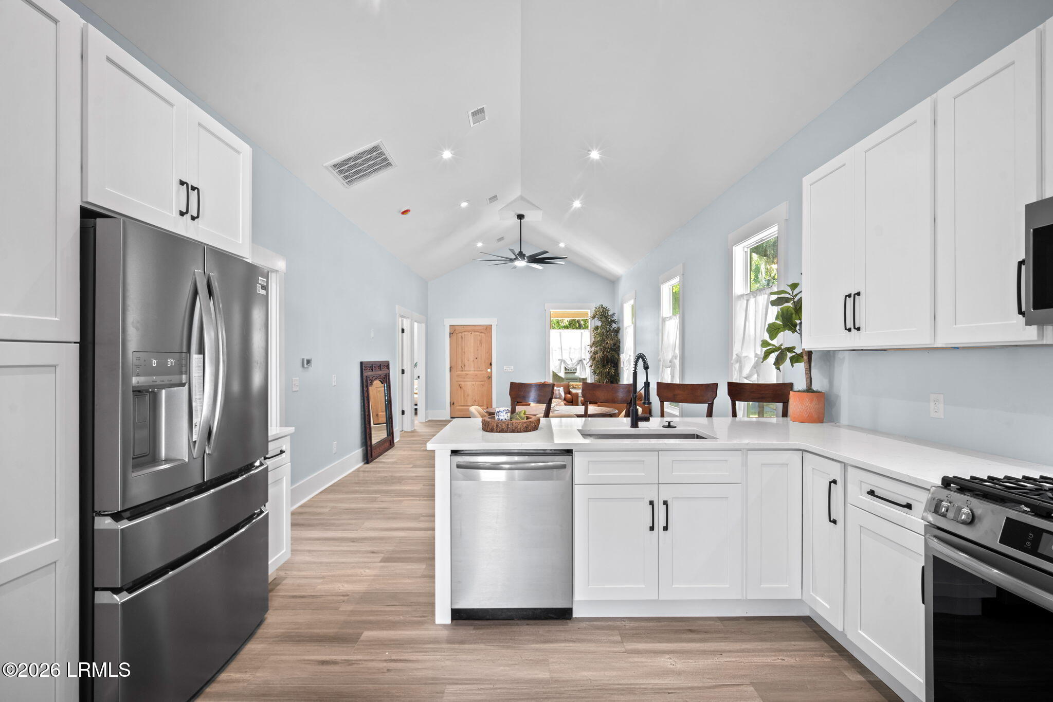 824 15th Street Port Royal, SC 29935 - Photo 14 of 30 21-web-or-mls-4_10-11