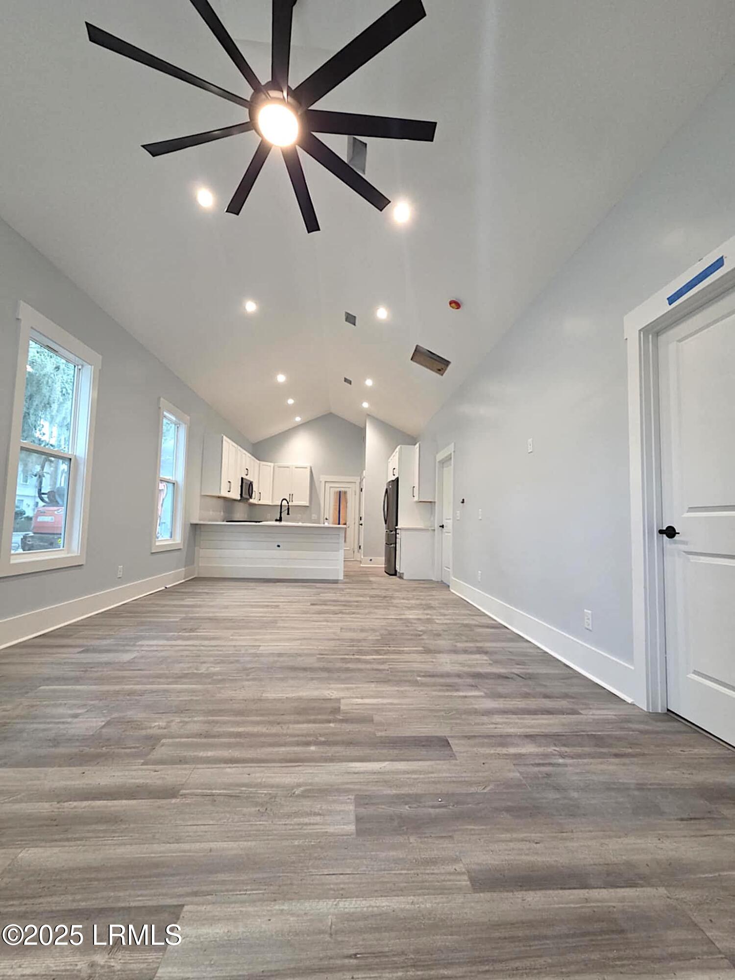 824 15th Street Port Royal, SC 29935 - Photo 2 of 14 Living 2