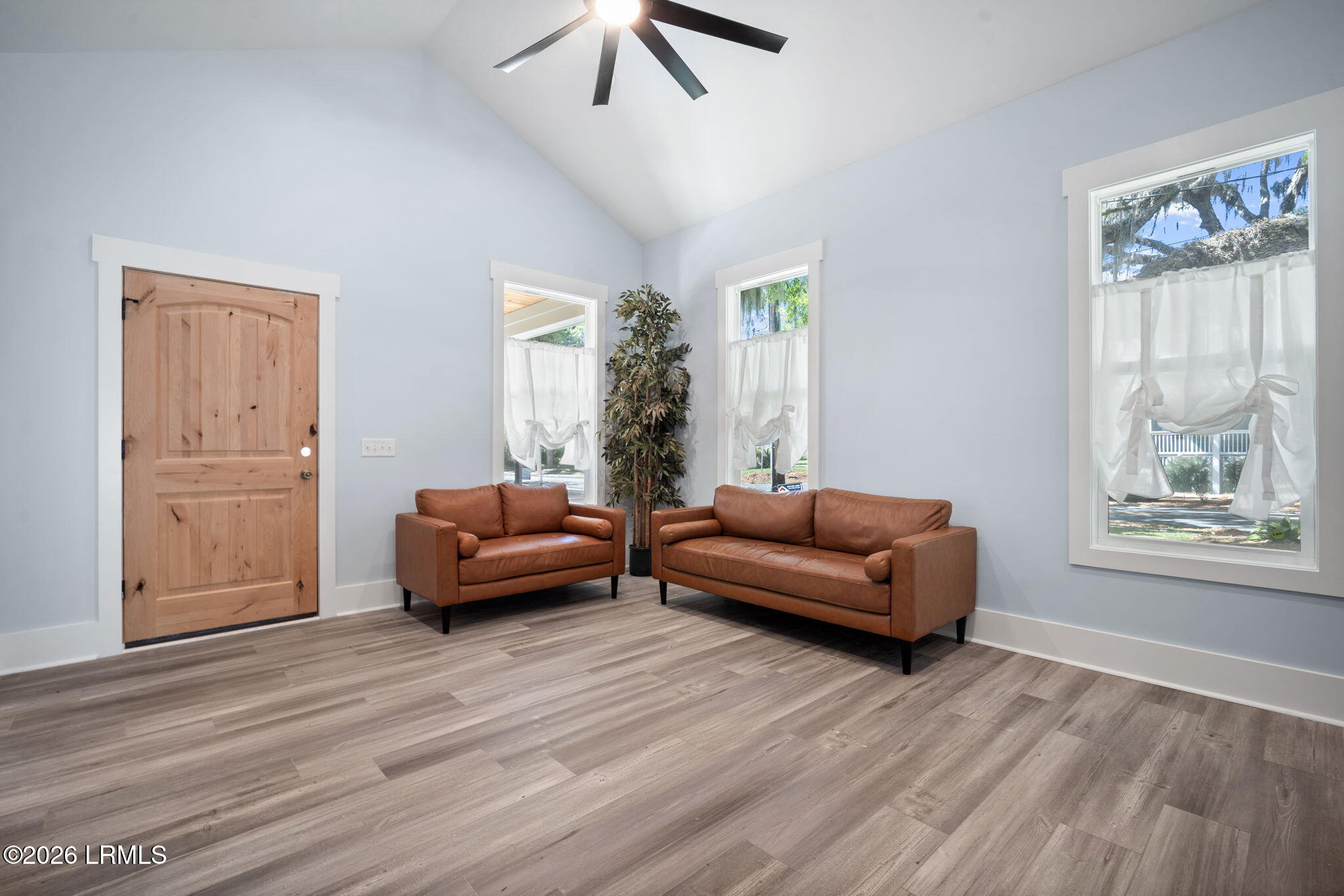 824 15th Street Port Royal, SC 29935 - Photo 7 of 30 14-web-or-mls-4_10-04