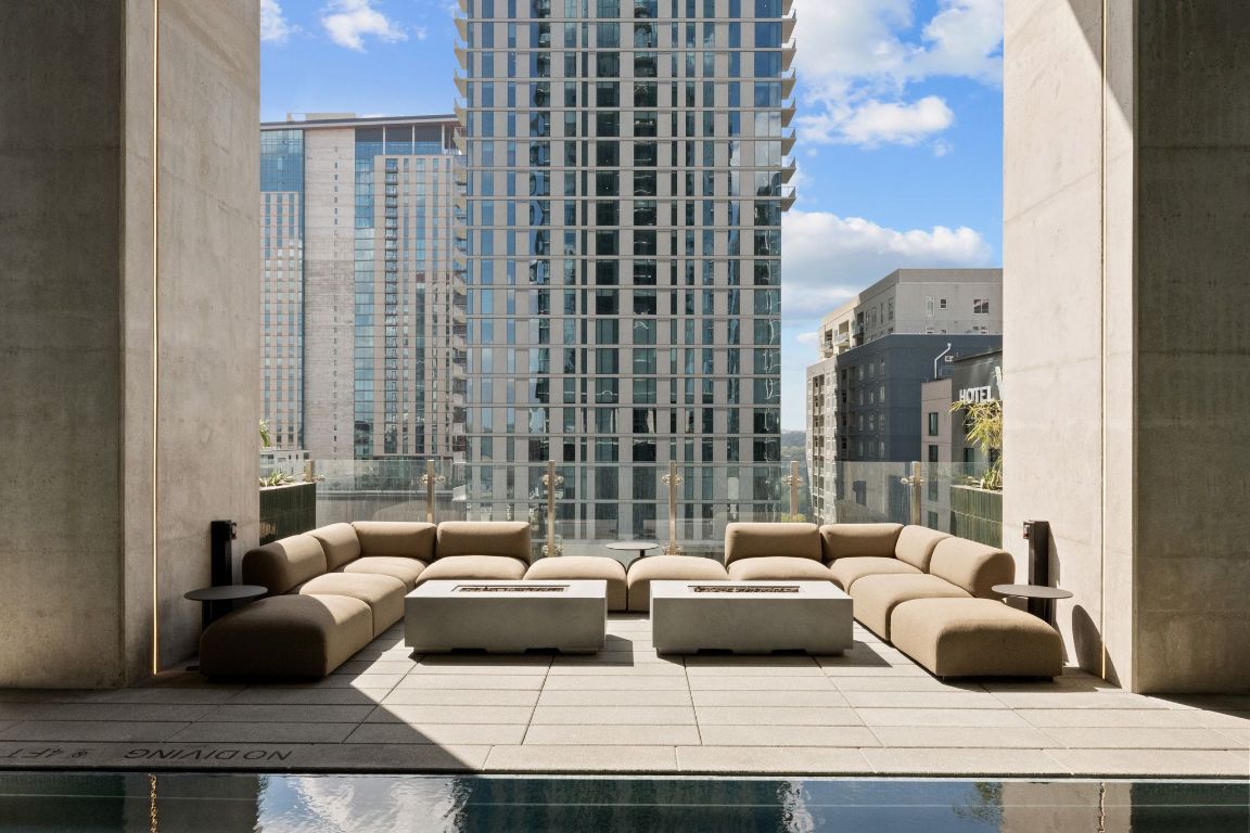 610 Davis Street, Unit 3902 Austin, TX 78701 - Photo 30 of 40