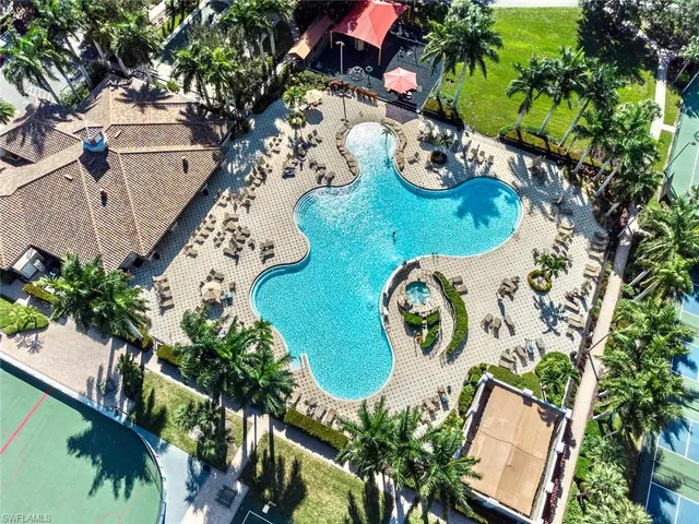 an aerial view of a entryway