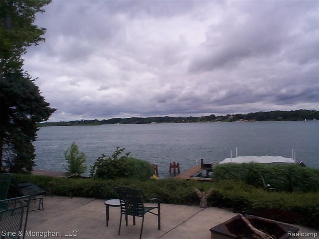 1451 River Road St. Clair, MI 48079 - Photo 70 of 70 70 PATIO FOR ENTERTAINING 1451 RIVER RD.