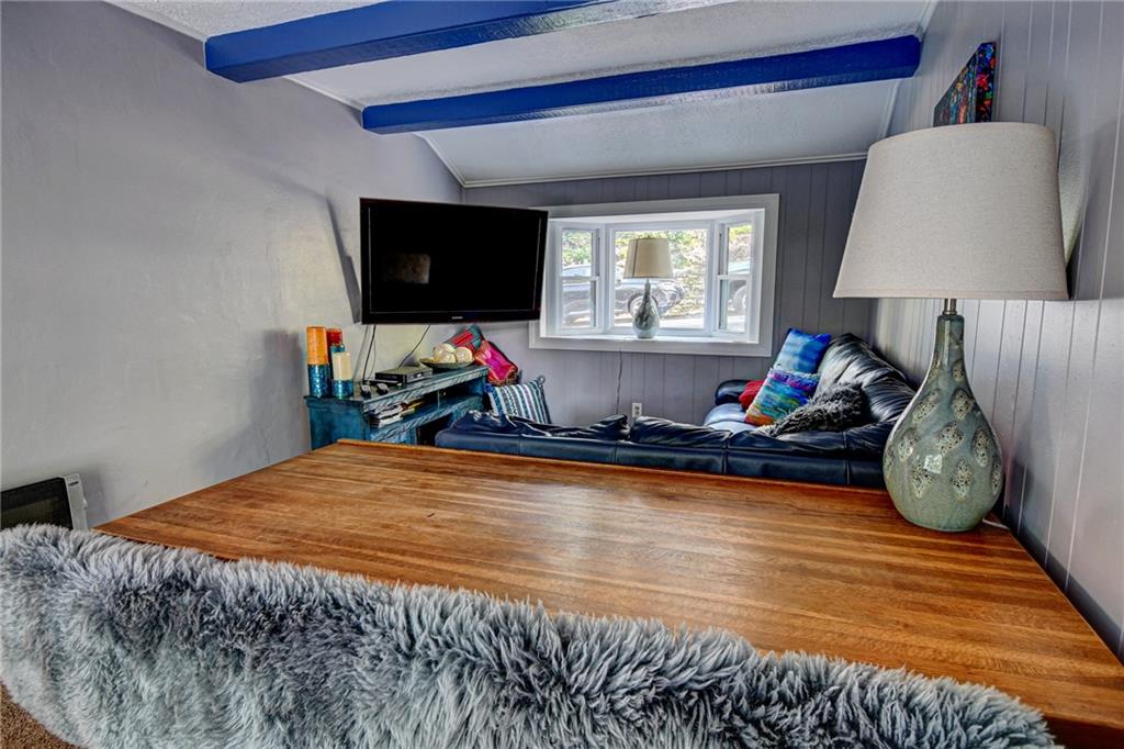 326 Woodside Road Pittsburgh, PA 15221 - Photo 11 of 25 Gallery Image 11