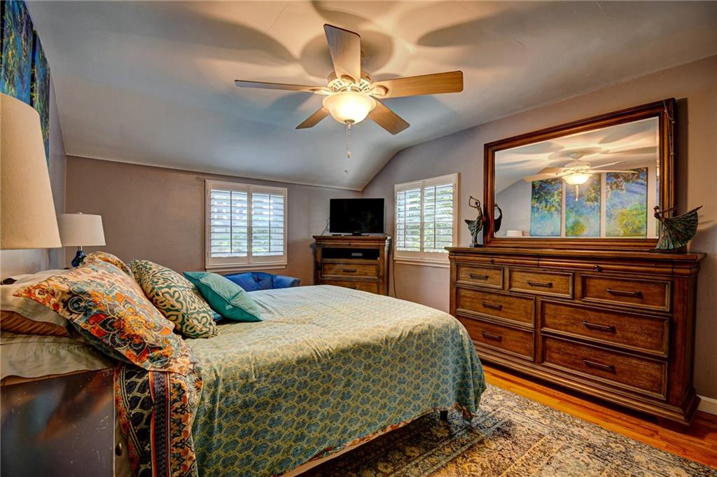 326 Woodside Road Pittsburgh, PA 15221 - Photo 20 of 25 Gallery Image 20