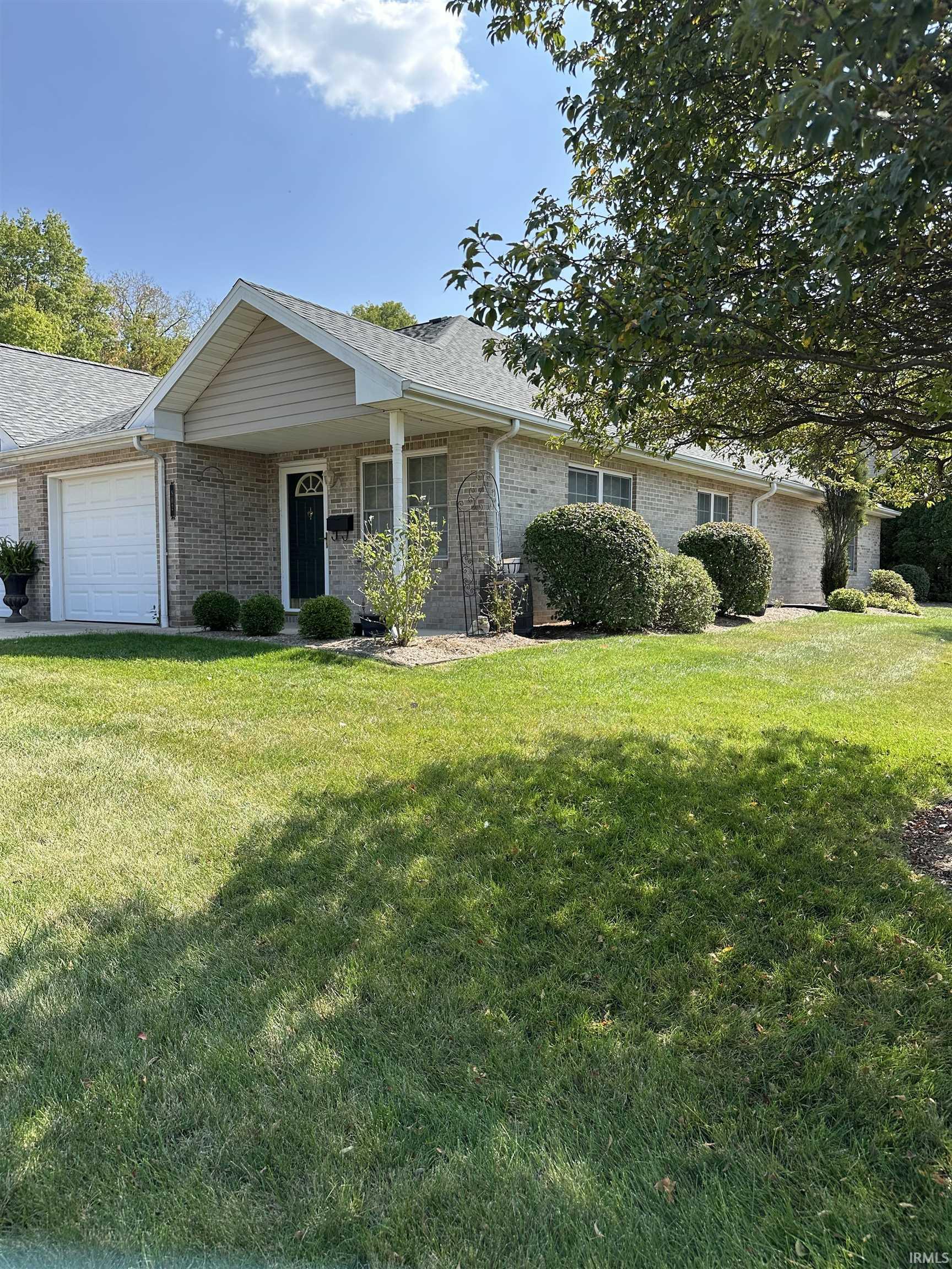 802 Walnut Ridge East Logansport, IN 46947 - Photo 2 of 17