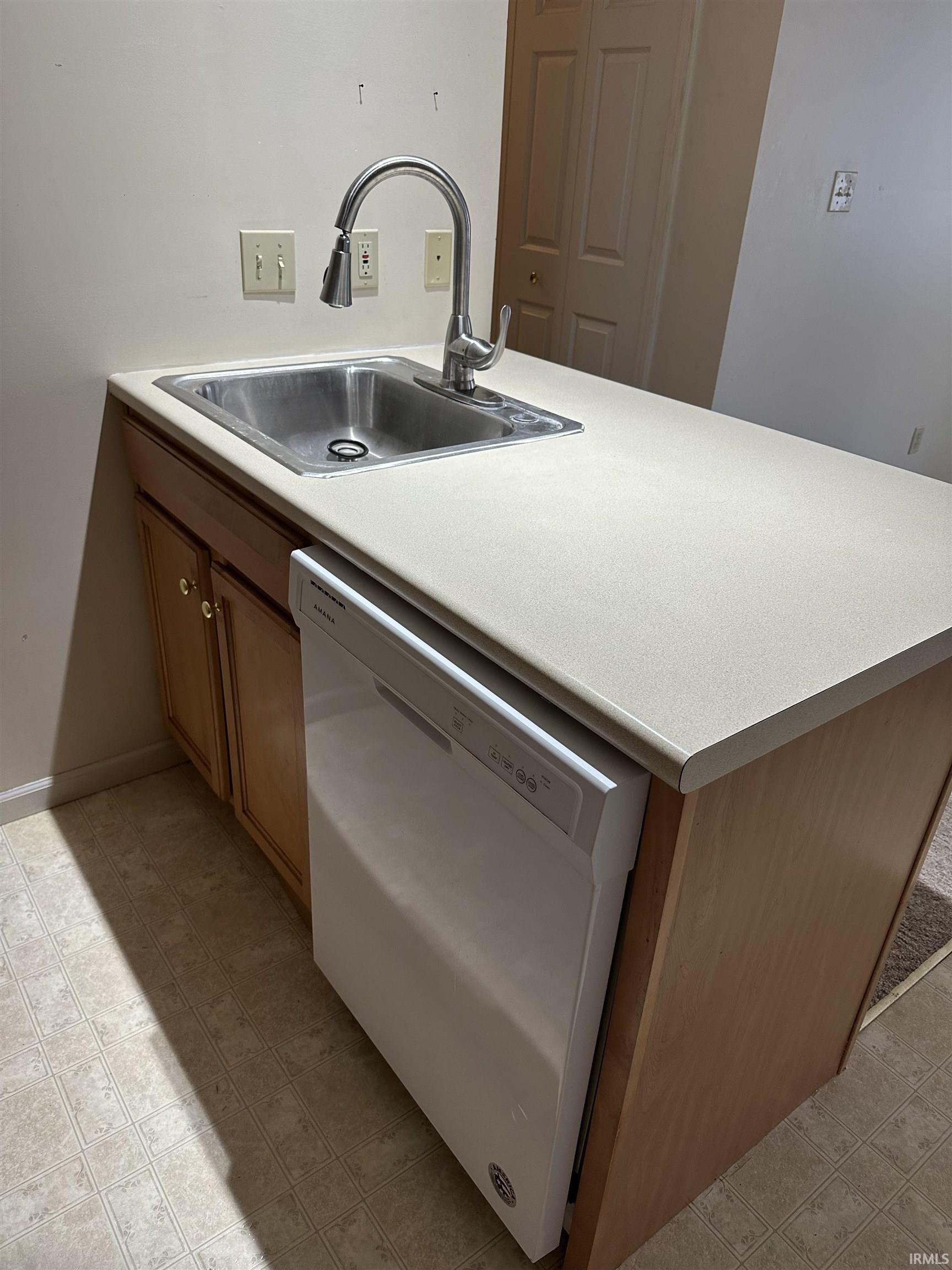 802 Walnut Ridge East Logansport, IN 46947 - Photo 6 of 17