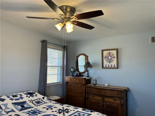$289,900 | 305 North 4th Street, Gower, MO 64454