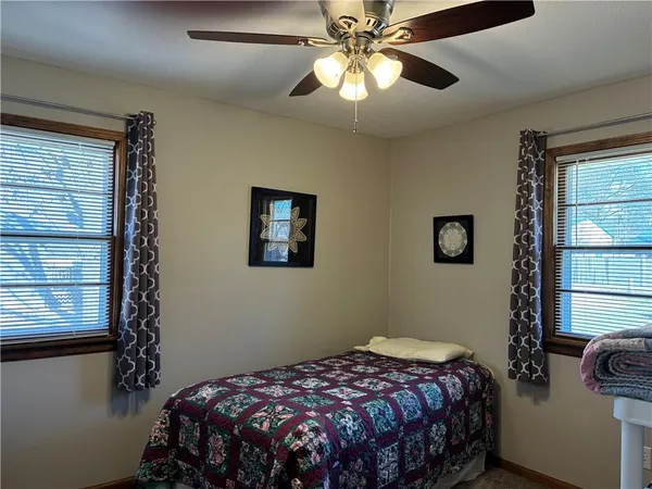$289,900 | 305 North 4th Street, Gower, MO 64454