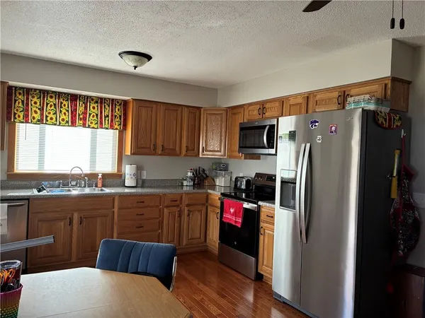 $289,900 | 305 North 4th Street, Gower, MO 64454