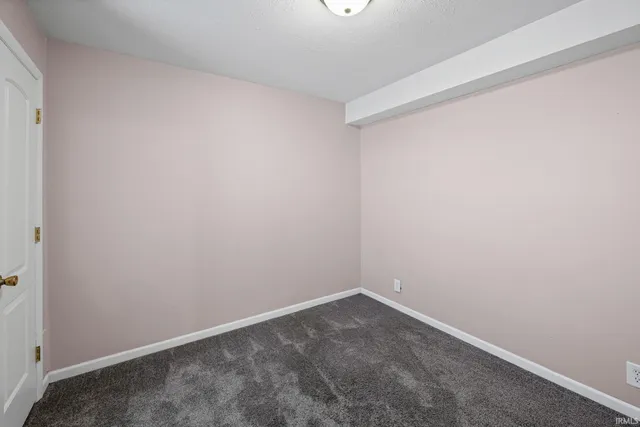 $214,999 | 402 East Oxford Street, Otterbein, IN 47970