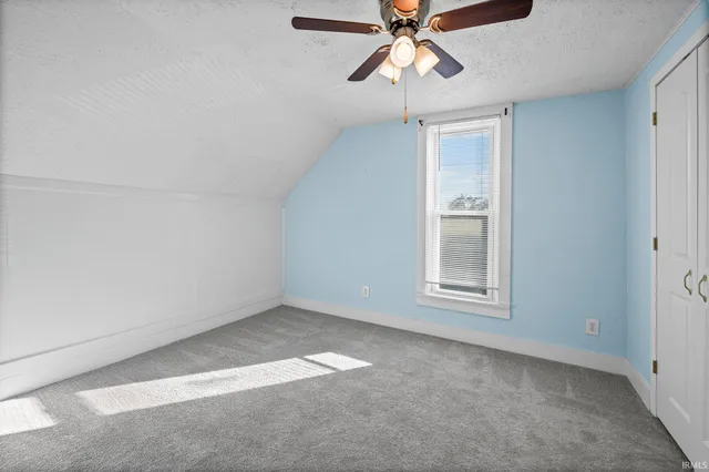 $214,999 | 402 East Oxford Street, Otterbein, IN 47970