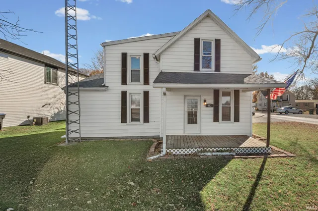 $214,999 | 402 East Oxford Street, Otterbein, IN 47970