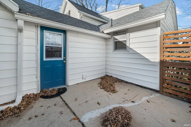 $214,999 | 402 East Oxford Street, Otterbein, IN 47970