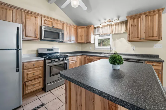 $214,999 | 402 East Oxford Street, Otterbein, IN 47970