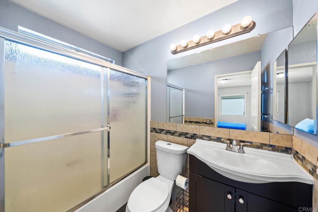 2560 Bancroft Drive, Unit 8 Spring Valley, CA 91977 - Photo 22 of 44