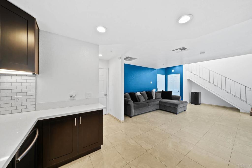 2560 Bancroft Drive, Unit 8 Spring Valley, CA 91977 - Photo 6 of 44