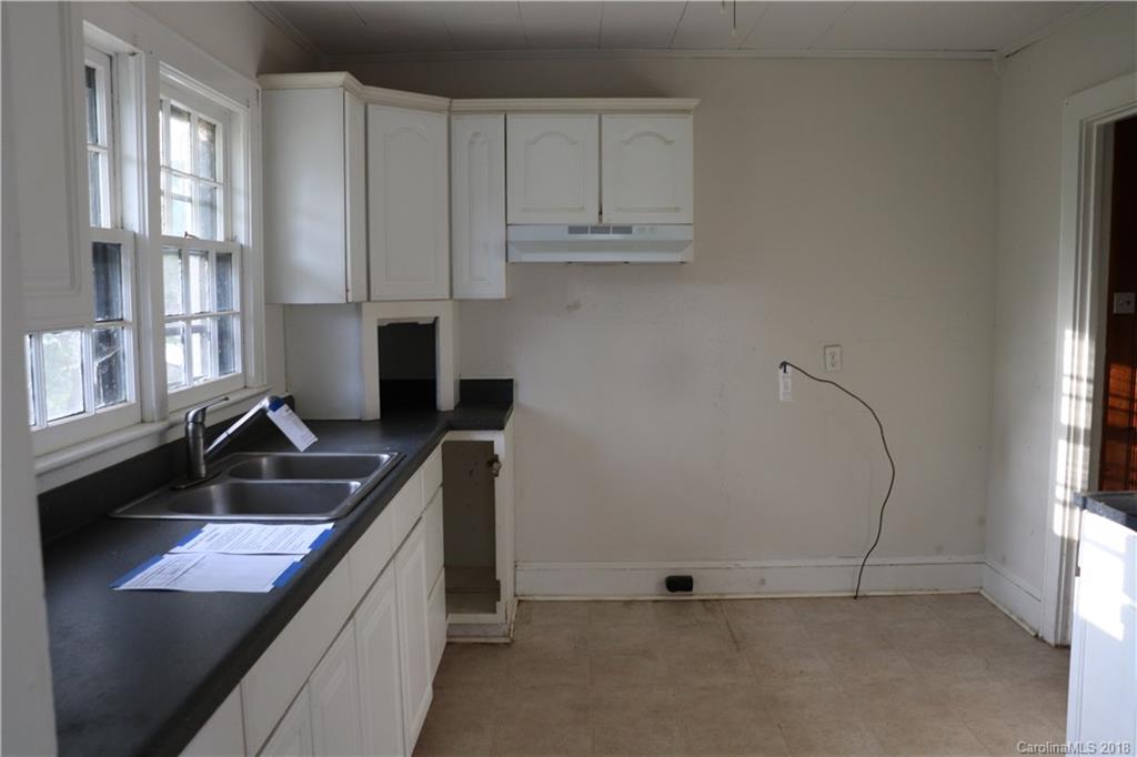 926 Radio Road Statesville, NC 28677 - Photo 7 of 20 Gallery Image 7