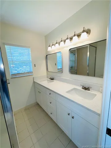 $2,300 | 2903 Southwest Lakemont Place, Palm City, FL 34990