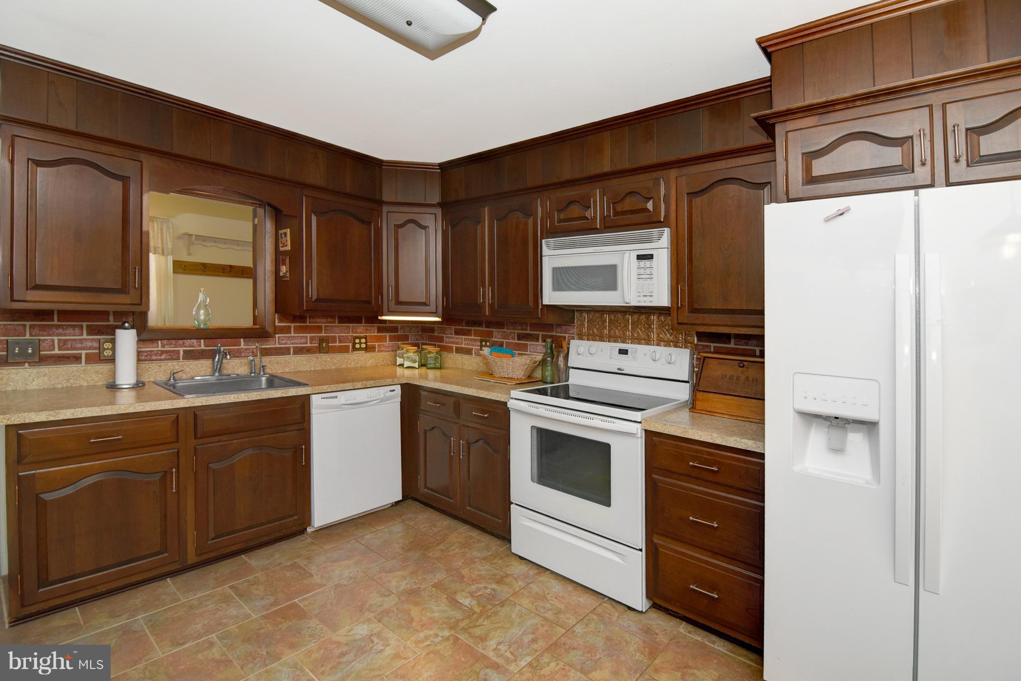 6191 Telegraph Road Elkton, MD 21921 - Photo 7 of 21 LOTS OF CABINETS!
