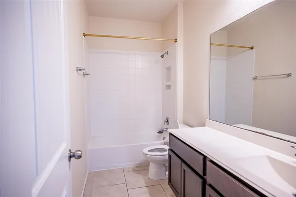 $2,150 | 23719 San Barria Drive, Katy, TX 77493