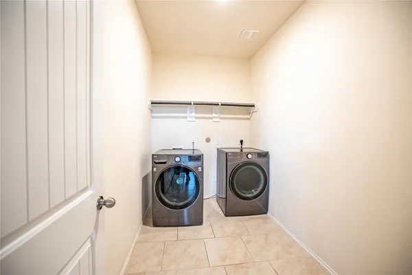$2,150 | 23719 San Barria Drive, Katy, TX 77493