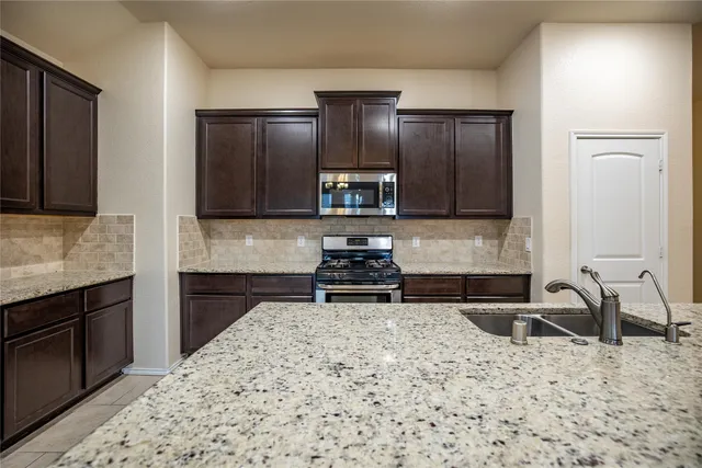 $2,300 | 23719 San Barria Drive, Katy, TX 77493