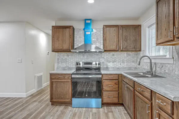 $189,987 | 825 1st Street Southeast, Orangeburg, SC 29115