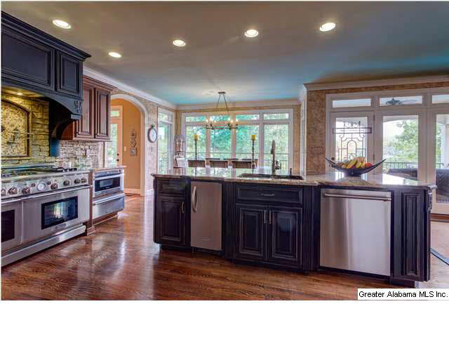 7943 Wynwood Road Trussville, AL 35173 - Photo 8 of 32