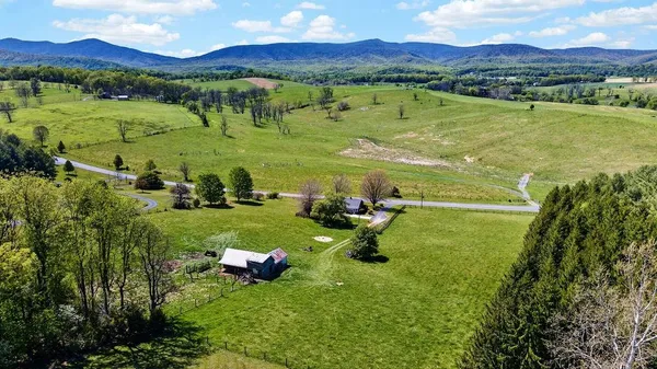 $429,000 | 488 Buffalo Gap Highway, Churchville, VA 24421