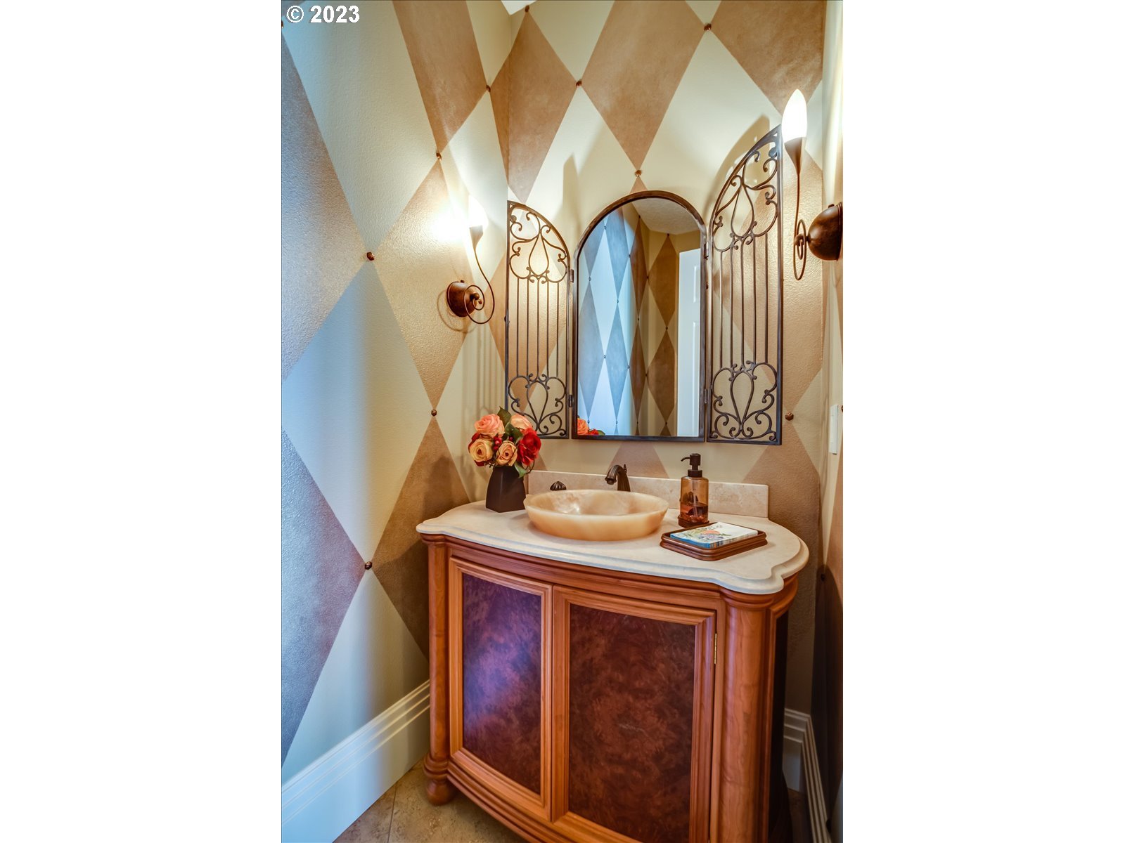 1531 Southeast 26th Drive Gresham, OR 97080 - Photo 17 of 44 a bathroom with a sink and a mirror