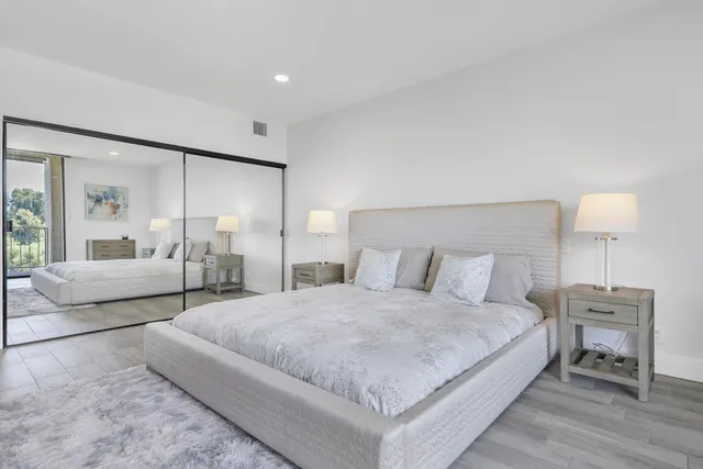 $748,000 | 910 Island Drive, Unit 406, Rancho Mirage, CA 92270