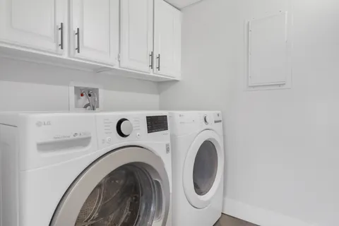 $698,000 | 910 Island Drive, Unit 406, Rancho Mirage, CA 92270