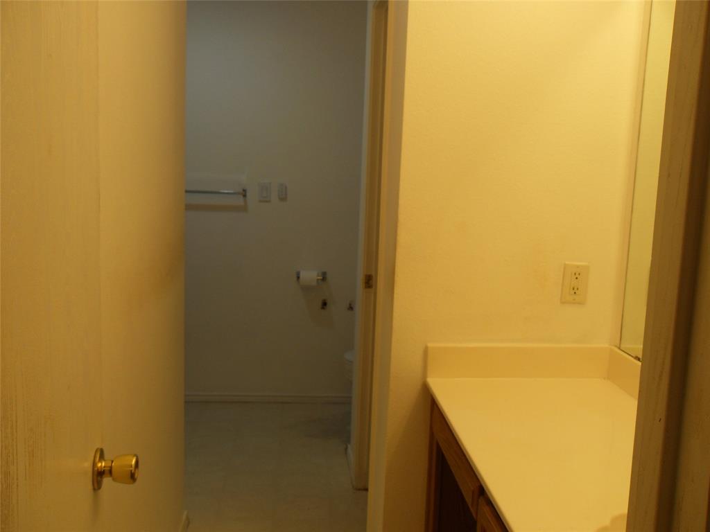 817 Cruise Street Denton, TX 76207 - Photo 11 of 13 a bathroom with a shower