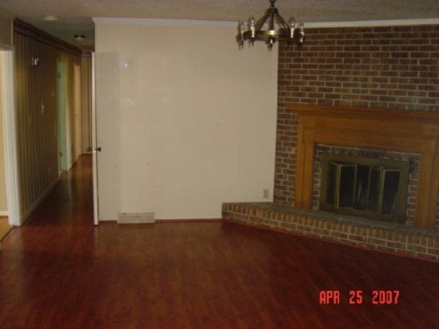138 Brookbend Road Mauldin, SC 29662 - Photo 7 of 8 Gallery Image 7