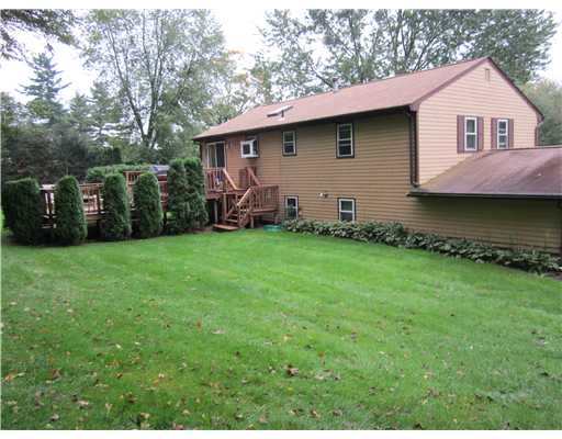 4 Don Gay Road Smithfield, RI 02917 - Photo 5 of 19 Yard/Garden.
