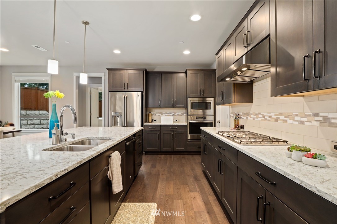 2509 233rd Place Southeast Bothell, WA 98021 - Photo 10 of 33