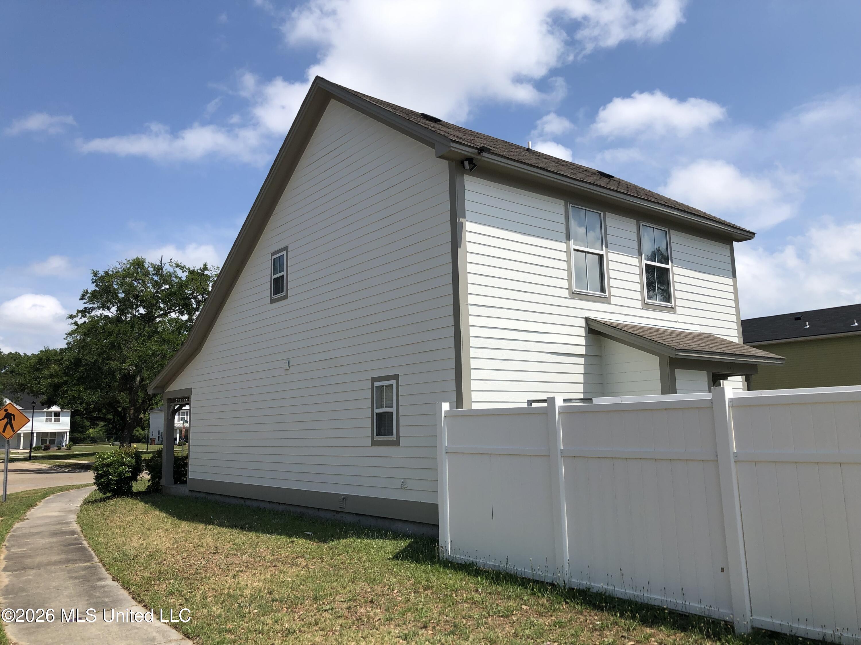 441 Hope Street Biloxi, MS 39530 - Photo 24 of 28 IMG_0038