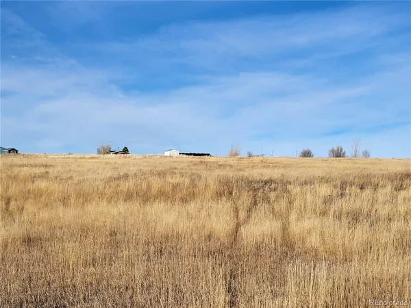 $350,000 | 35635 County Road 160, Agate, CO 80101