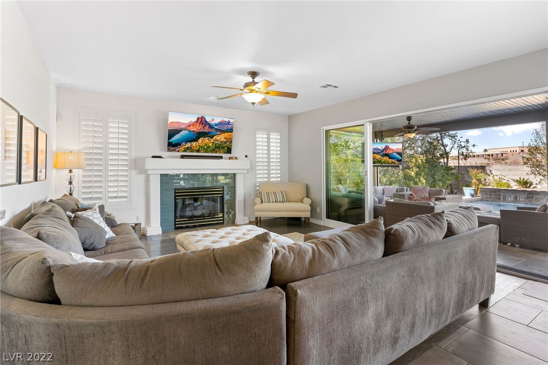 151 Ultra Drive Henderson, NV 89074 - Photo 24 of 50