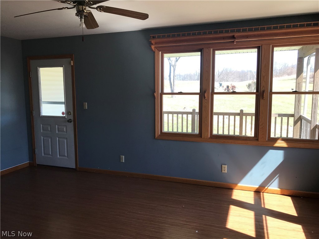 3134 Amsterdam Road Southwest Bowerston, OH 44695 - Photo 11 of 21 Gallery Image 11