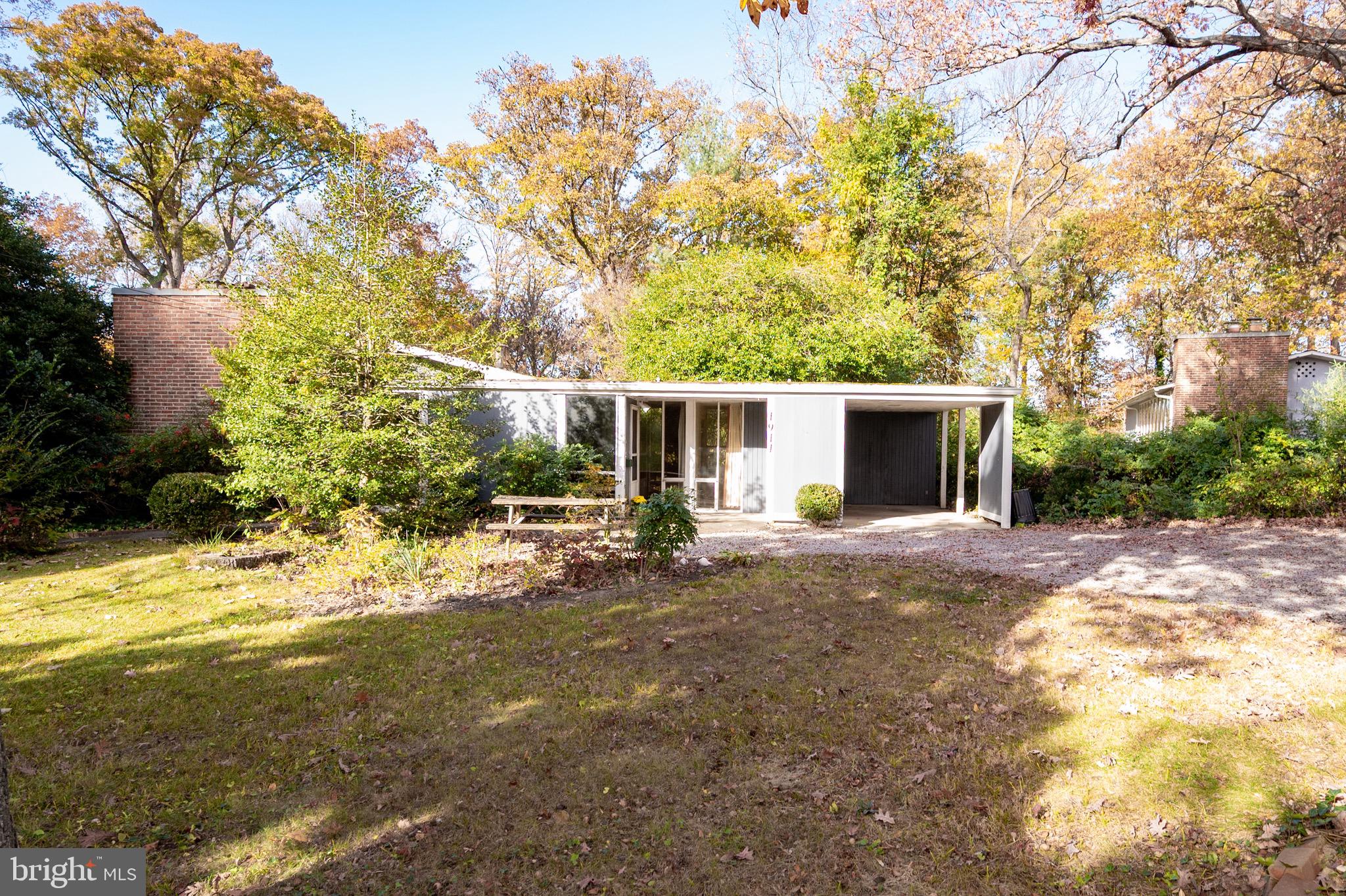1911 Marthas Road Alexandria, VA 22307 - Photo 6 of 62 Gallery Image 6