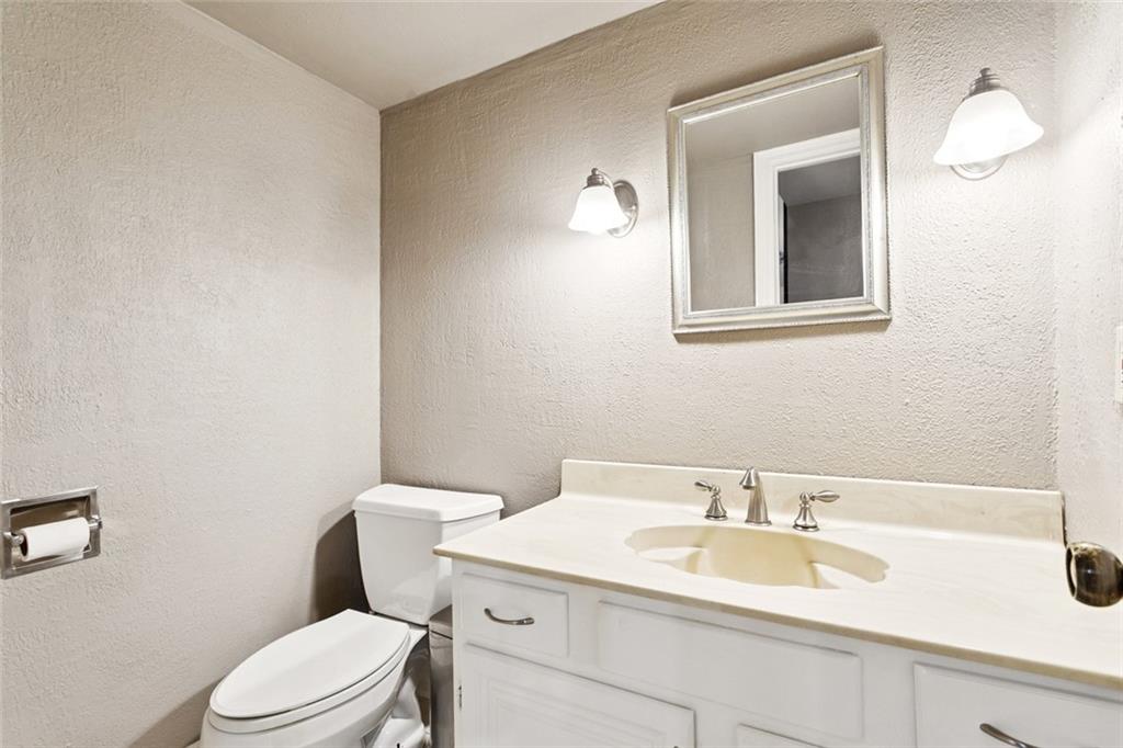 390 Azalea Drive Mandeville, LA 70471 - Photo 12 of 27