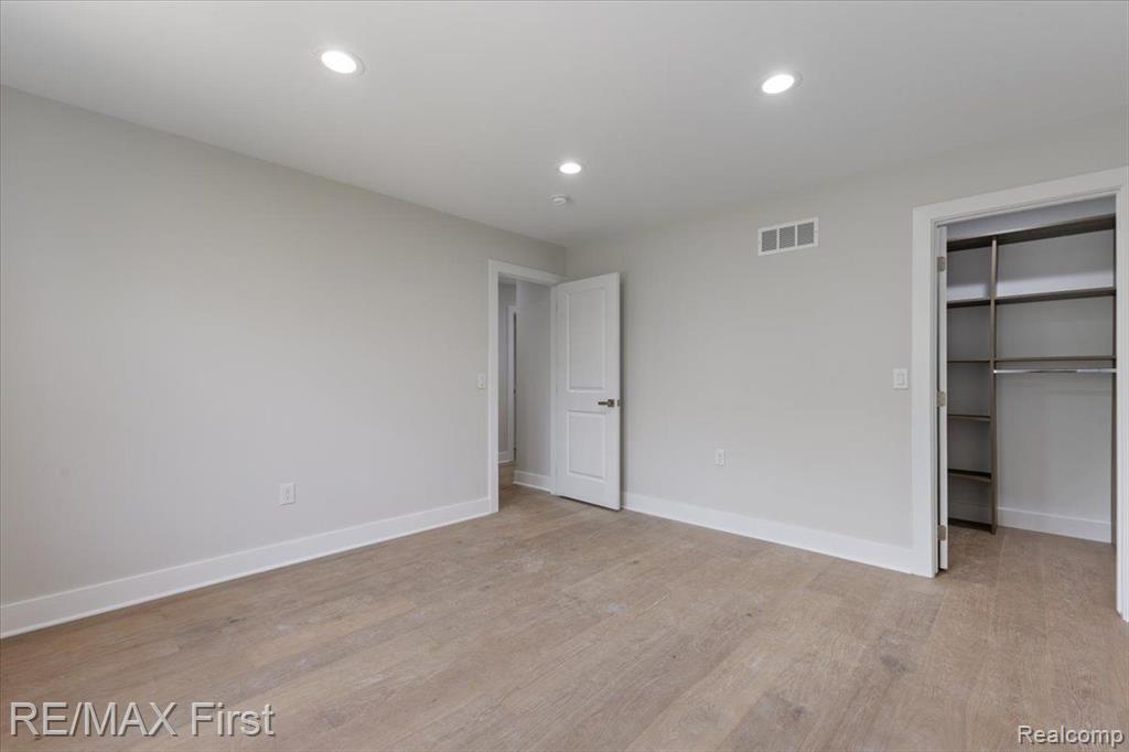 3408 Eastern Avenue Rochester Hills, MI 48307 - Photo 36 of 50